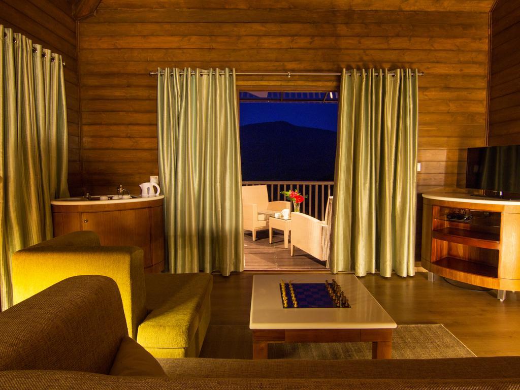 เดอะ ทามาร่า คูร์ก Hotel Kakkabe ภายนอก รูปภาพ